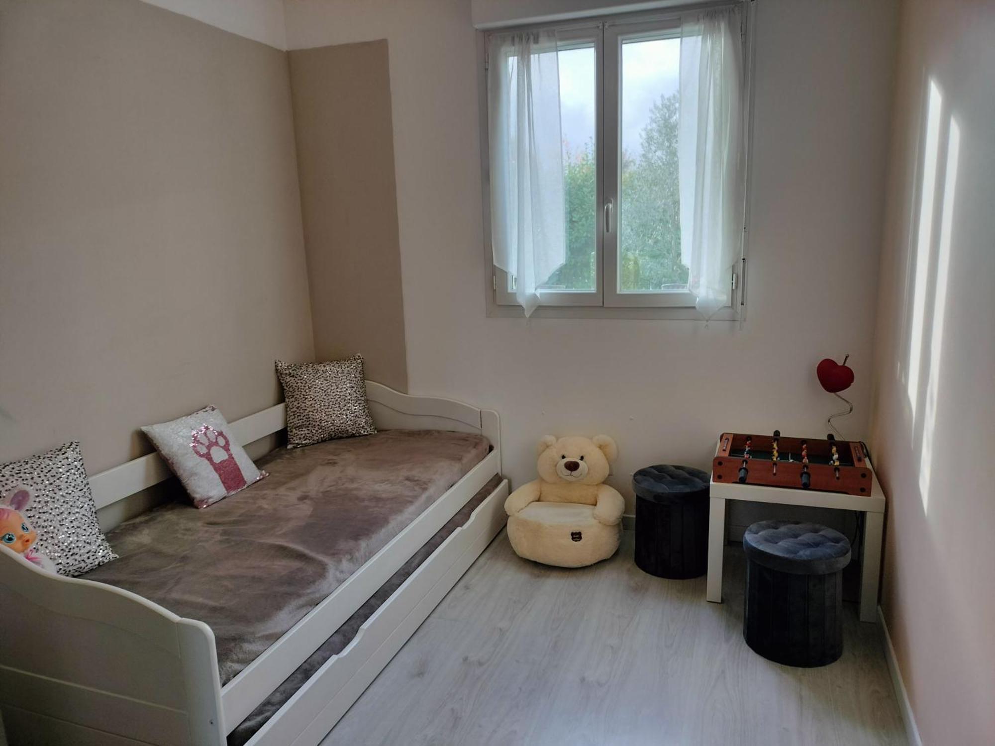 Un Studio Avec Une Entree Independante Thilouze Extérieur photo